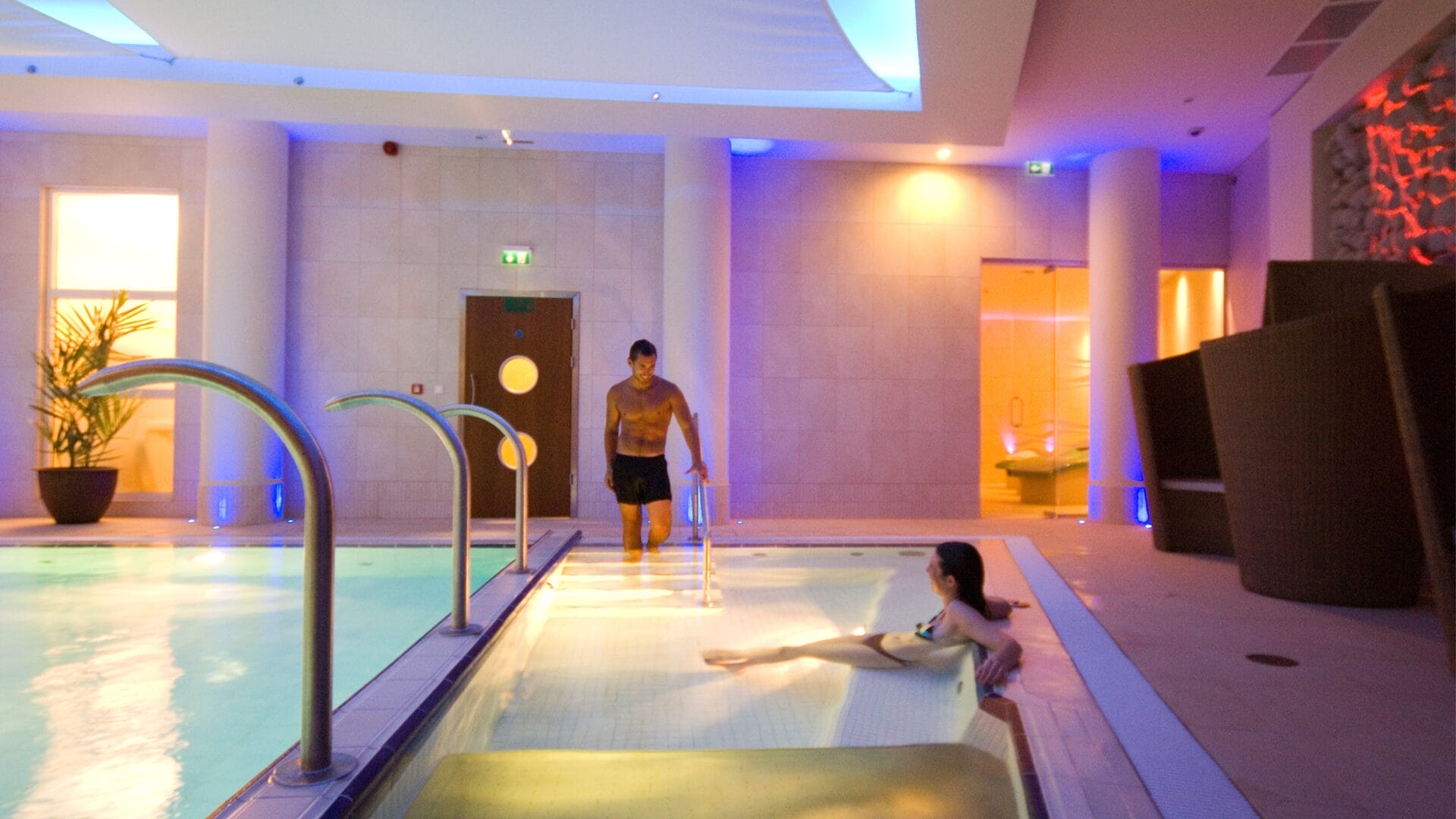 Image 10 A couple by a spa pool